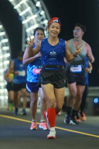 BIB: 465
                            <button type="button" onclick="openModal(21110167)" class="btn btn-primary btn-sm float-right btn-popup" data-toggle="modal" data-target=".modal-high-quality">
                        <i class="fas fa-shopping-cart"></i> Add to Cart
                    </button>
                                            <button type="button" onclick="isThisMe(21110167, true)" class="btn btn-success btn-sm float-right btn-popup btn-isme hidden" data-toggle="tooltip" data-placement="bottom" title="นี่คือรูปของคุณใช่ไหม คลิกที่นี่เพื่อเอาเข้าอัลบั้ม">
                        <i class="fas fa-plus"></i> Add to album
                    </button>
                    <button type="button" onclick="isThisMe(21110167, false)" class="btn btn-warning btn-sm float-right btn-popup btn-isnotme hidden">
                        <i class="fas fa-ban"></i> Remove from album
                    </button>
